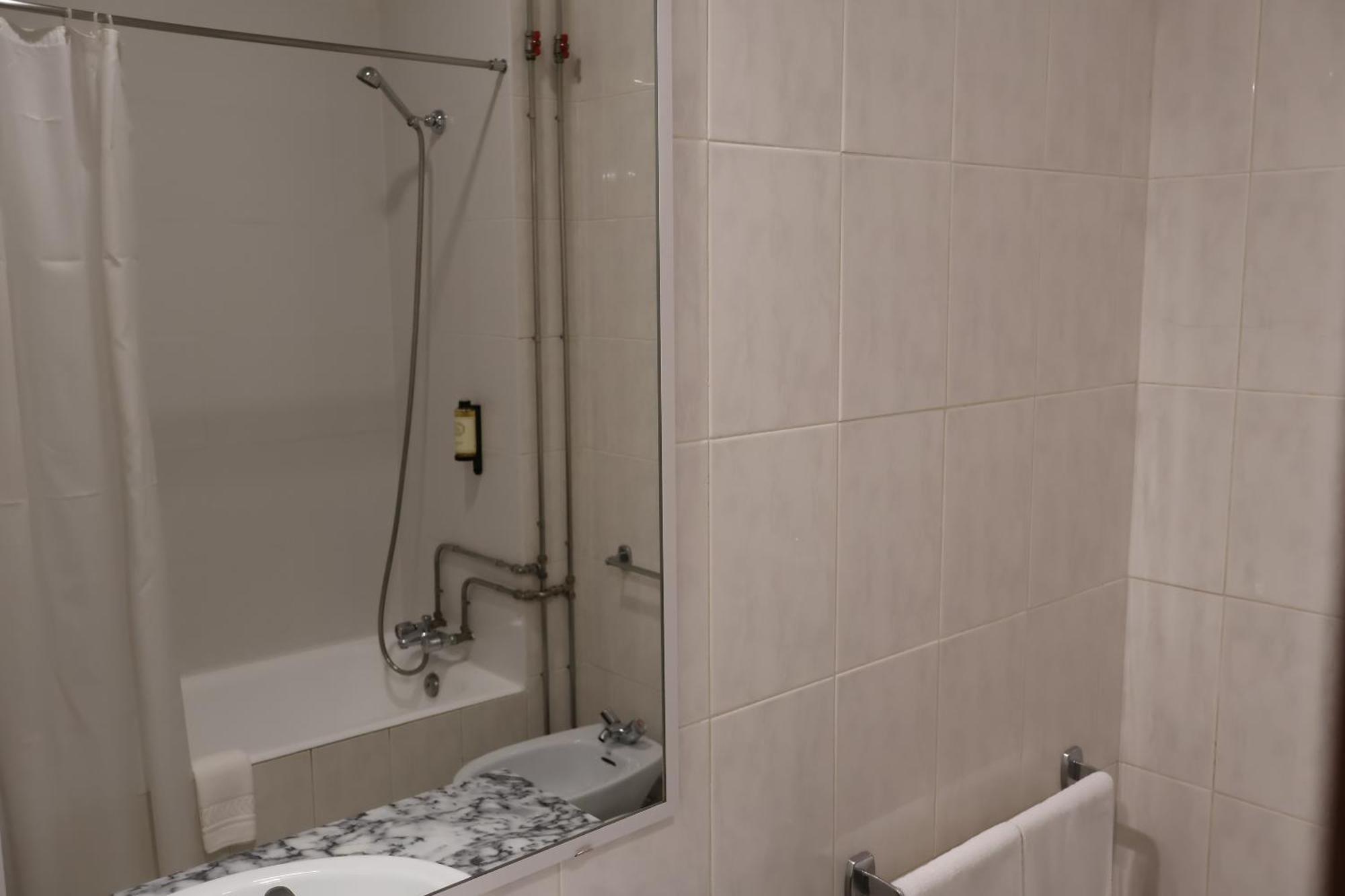 Hotel Santhyago Trofa Εξωτερικό φωτογραφία