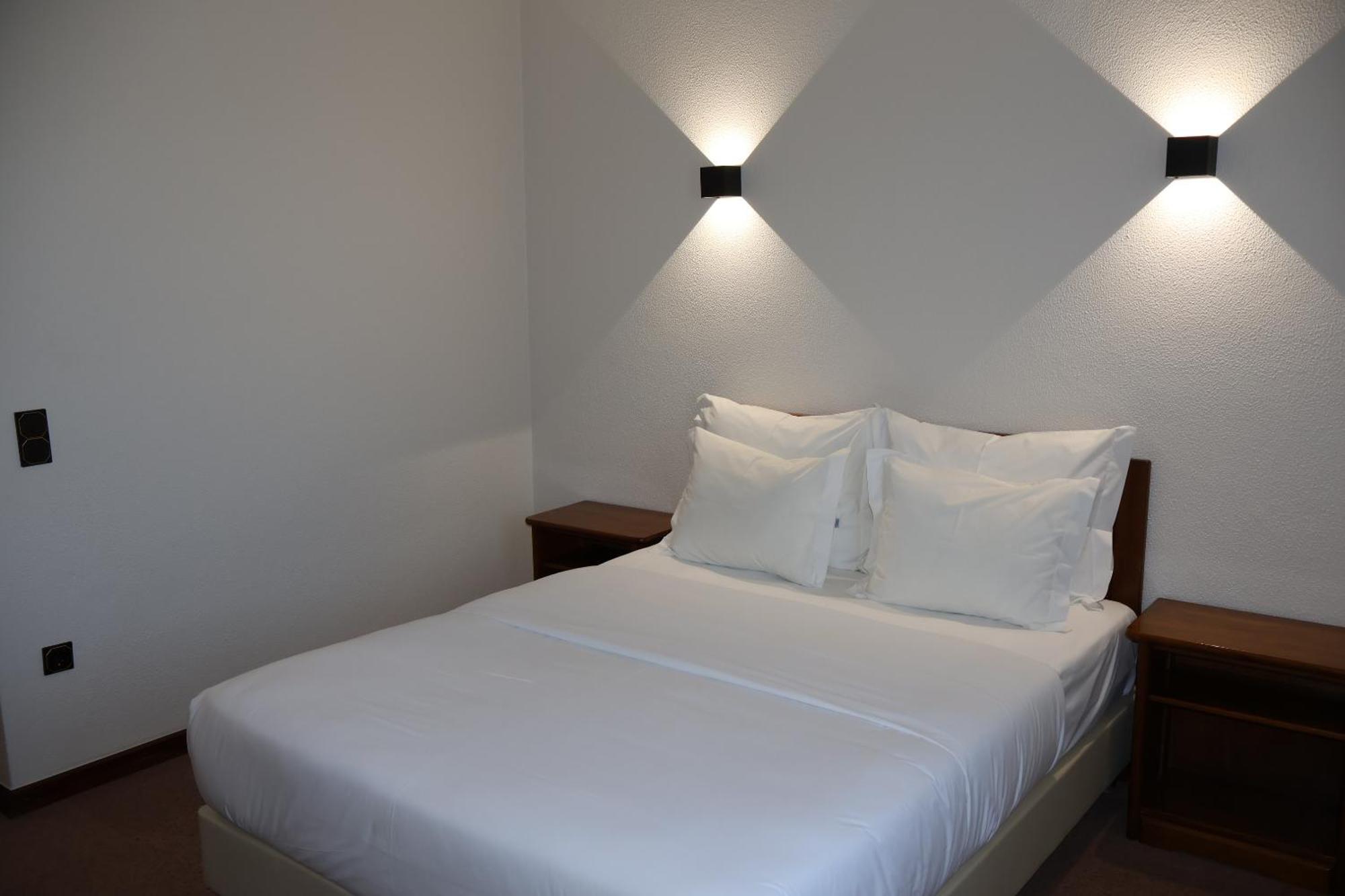 Hotel Santhyago Trofa Εξωτερικό φωτογραφία