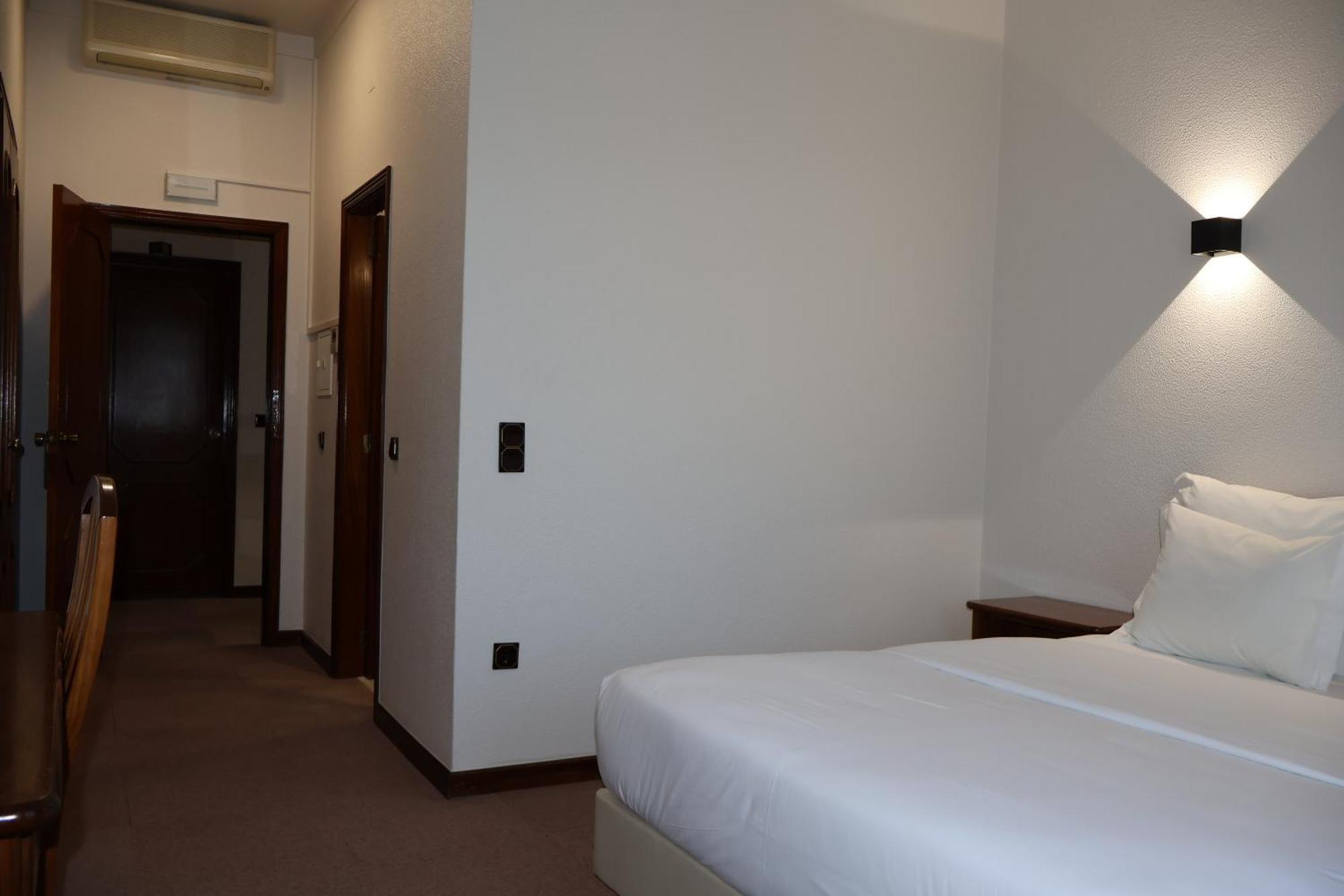 Hotel Santhyago Trofa Δωμάτιο φωτογραφία