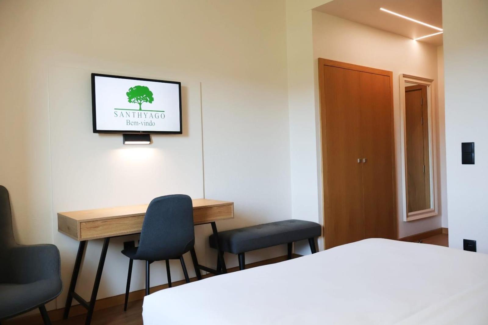 Hotel Santhyago Trofa Εξωτερικό φωτογραφία