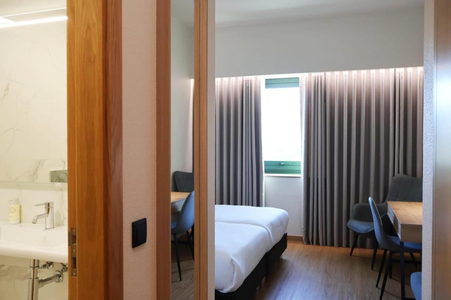 Hotel Santhyago Trofa Εξωτερικό φωτογραφία