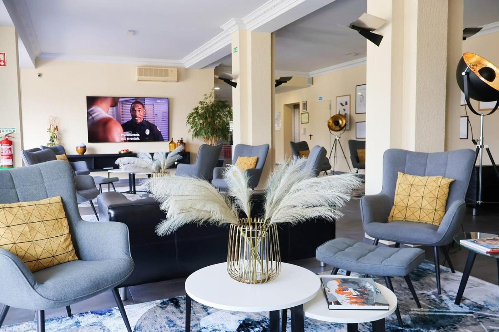 Hotel Santhyago Trofa Εξωτερικό φωτογραφία